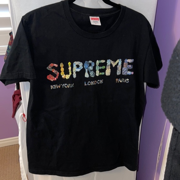 Supreme Tee - Picture 1 of 3